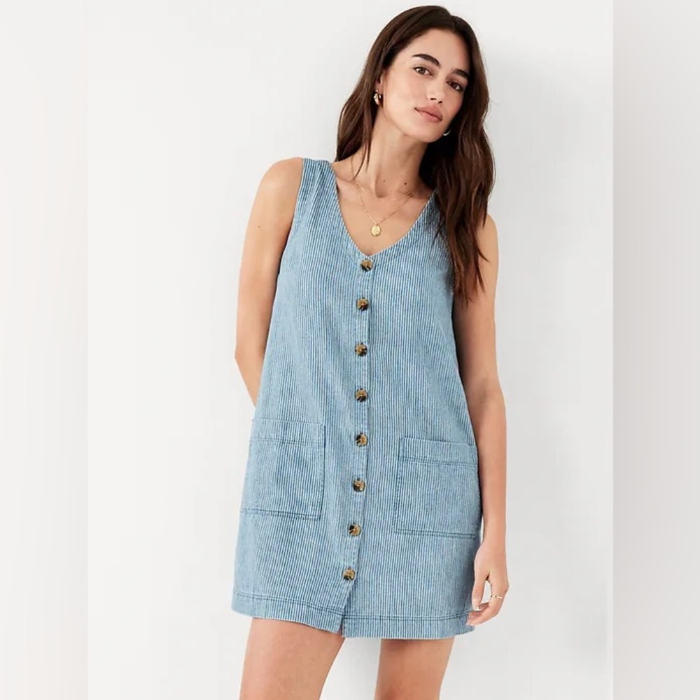 Sleeveless Button-Front Mini Dress old navy small